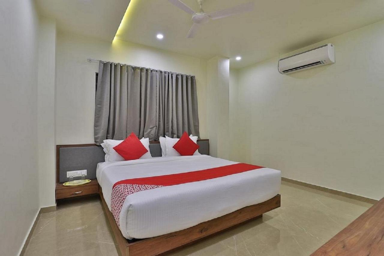 Hotel Kuber Dwārka 외부 사진
