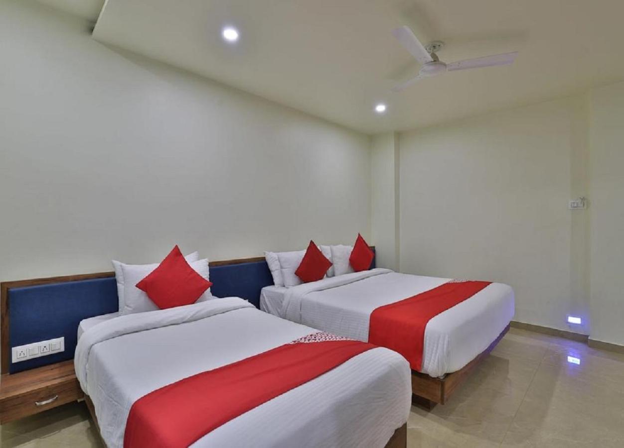 Hotel Kuber Dwārka 외부 사진